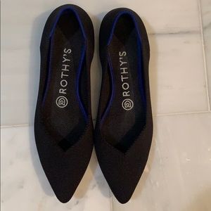 Rothy’s size 7 black point flat shoes
